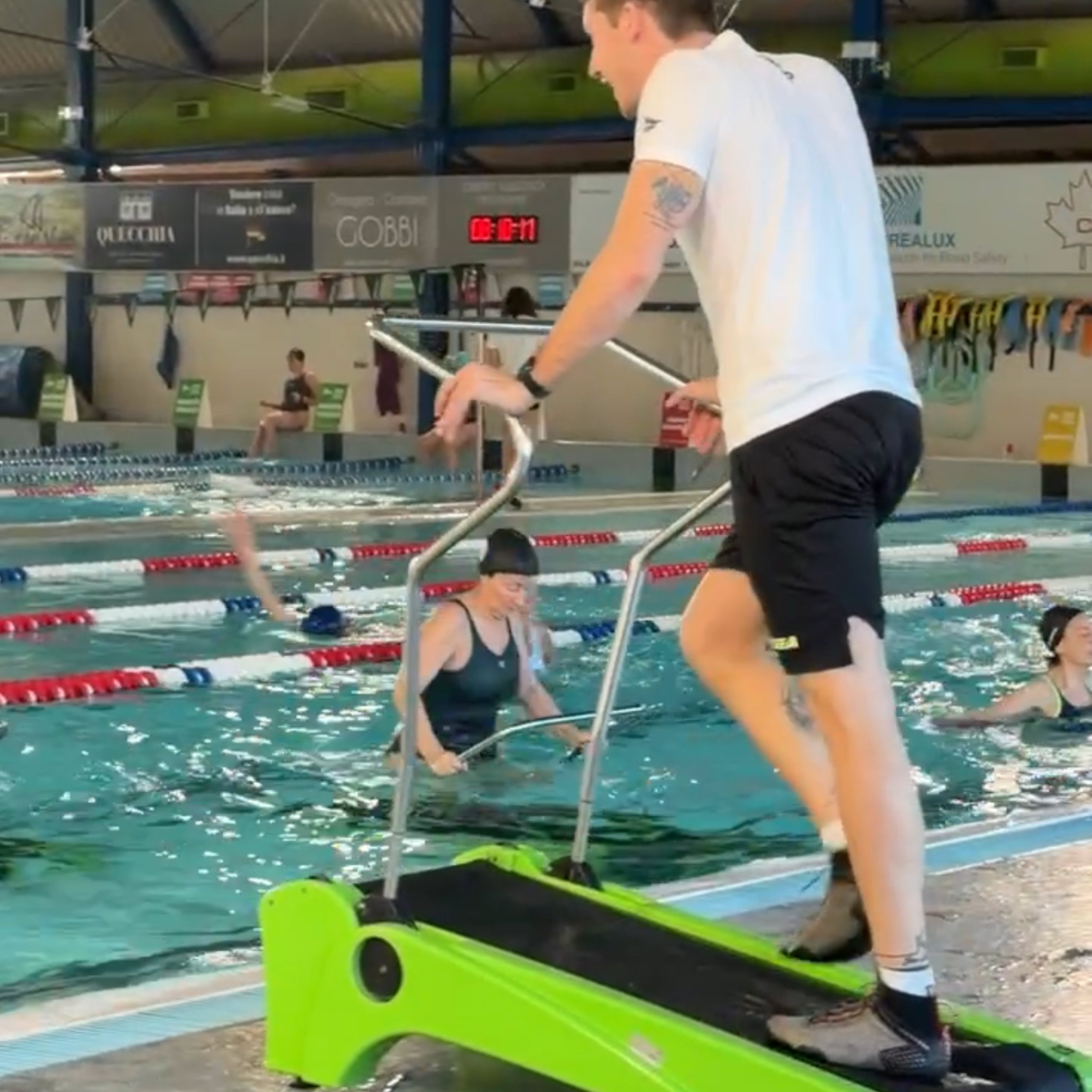 Acqua Jump